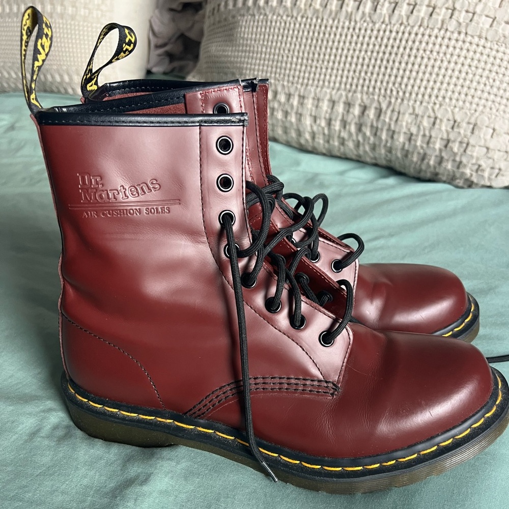 1460 smooth leather dr. martens cherry red size 10